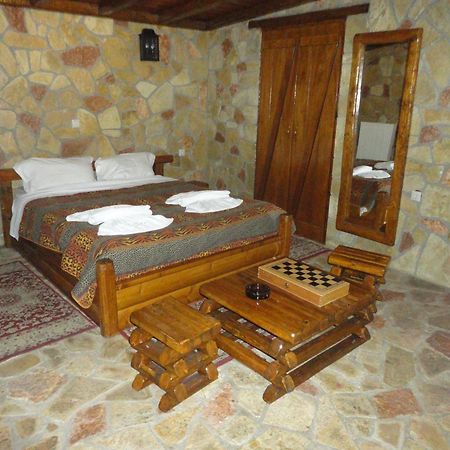 Faraggi Guesthouse Kalavryta Esterno foto