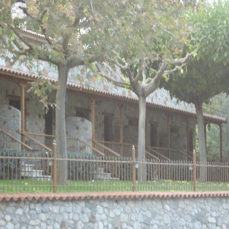 Faraggi Guesthouse Kalavryta Esterno foto