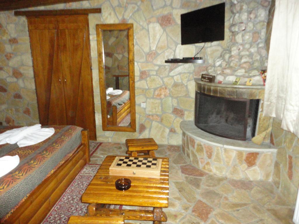Faraggi Guesthouse Kalavryta Camera foto